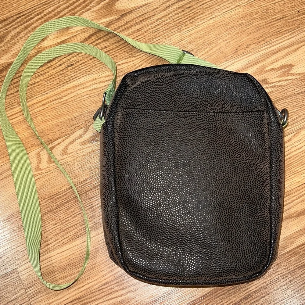 Haiku crossbody bag brown w/ green strap Appliqué‎ Leaves